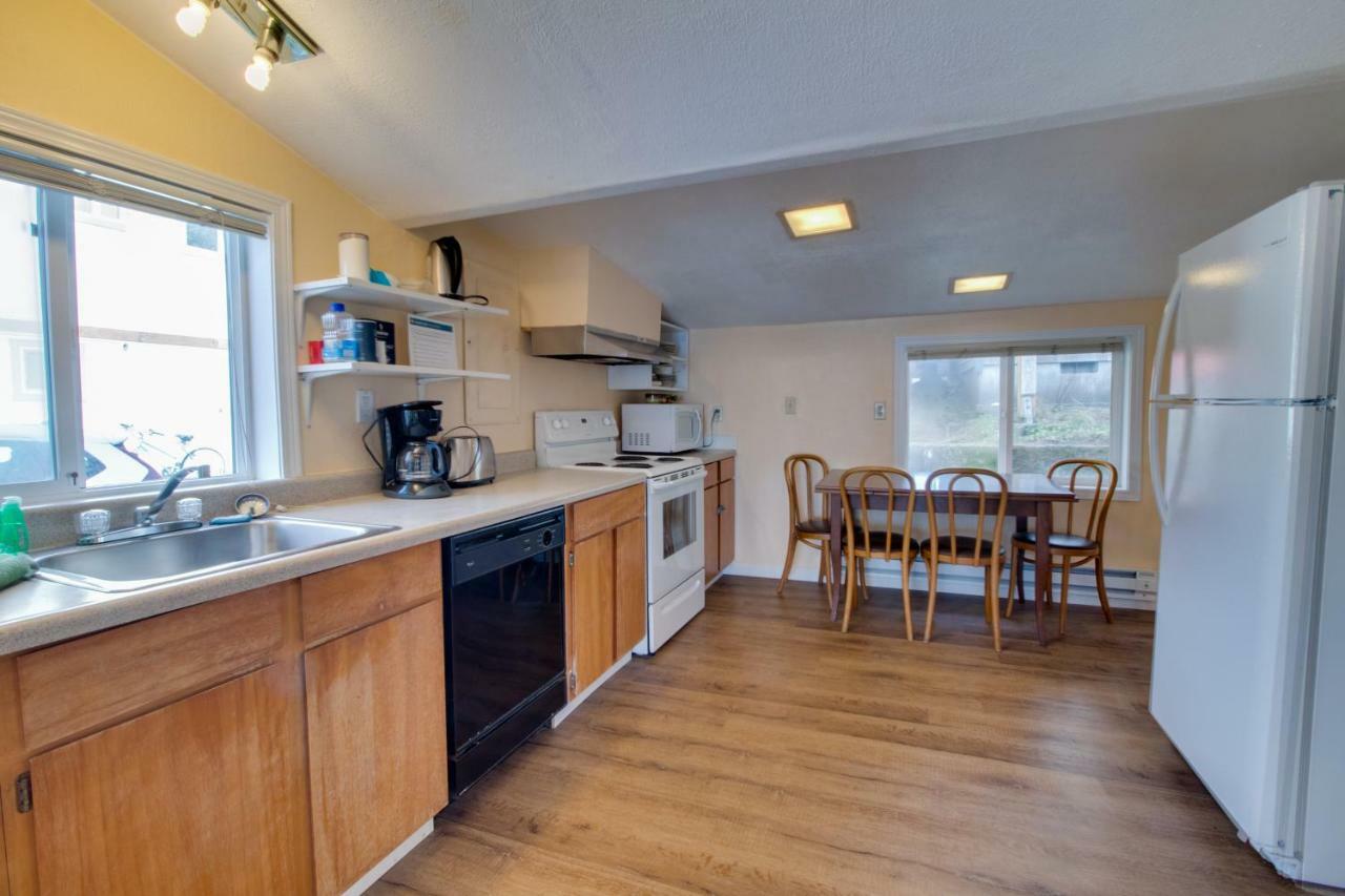 Crab Shack Apartment Netarts